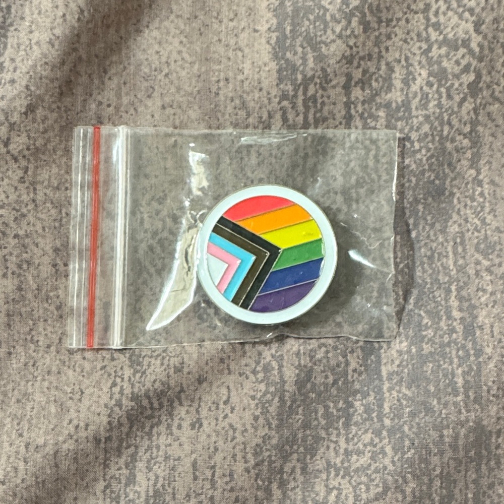 New LGBTQ+ Pride Flag 🏳️‍🌈 Lapel Pin.  New.